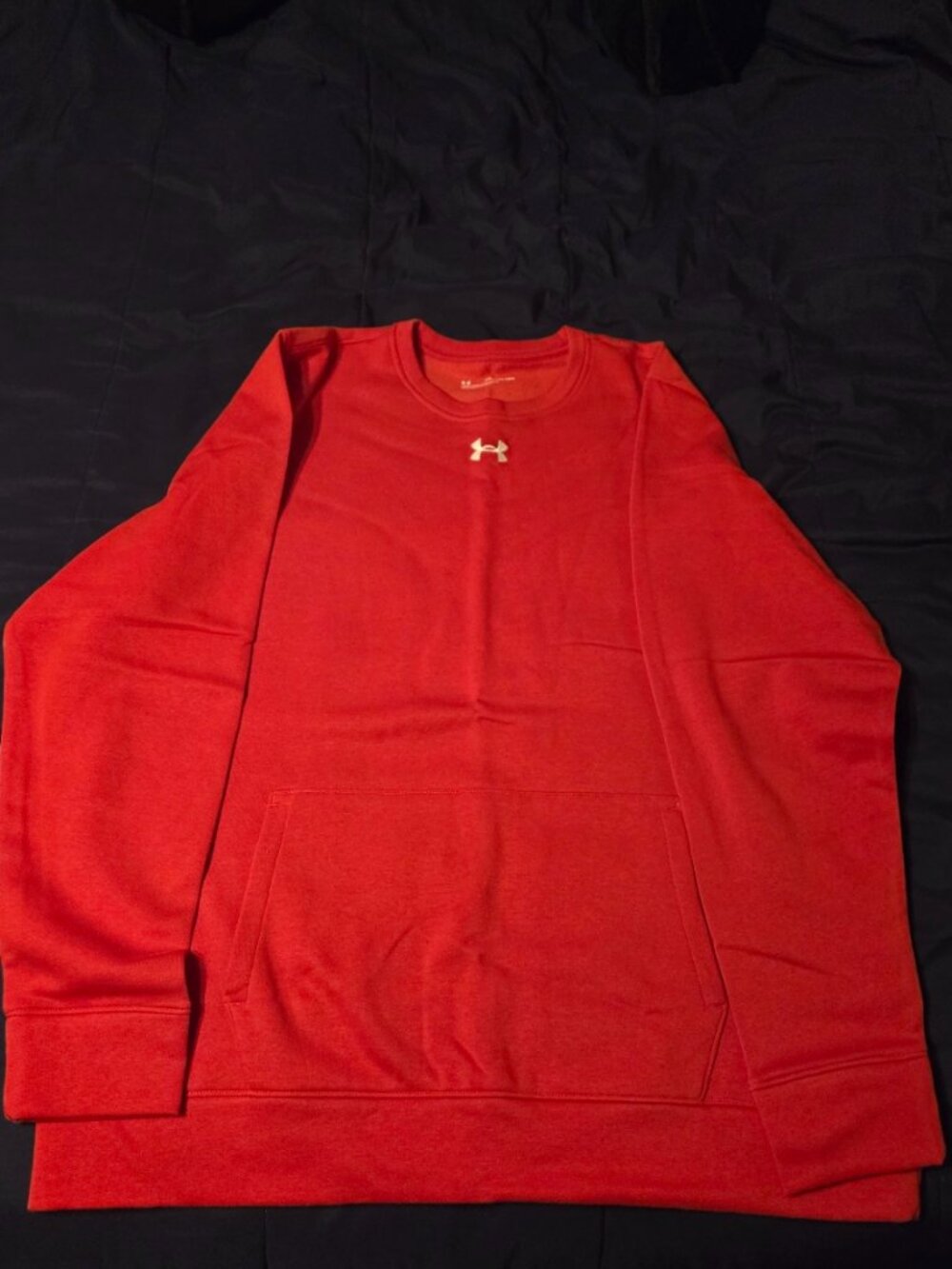 MENS SIZE XXL UNDER ARMOUR SWEATSHIRT.